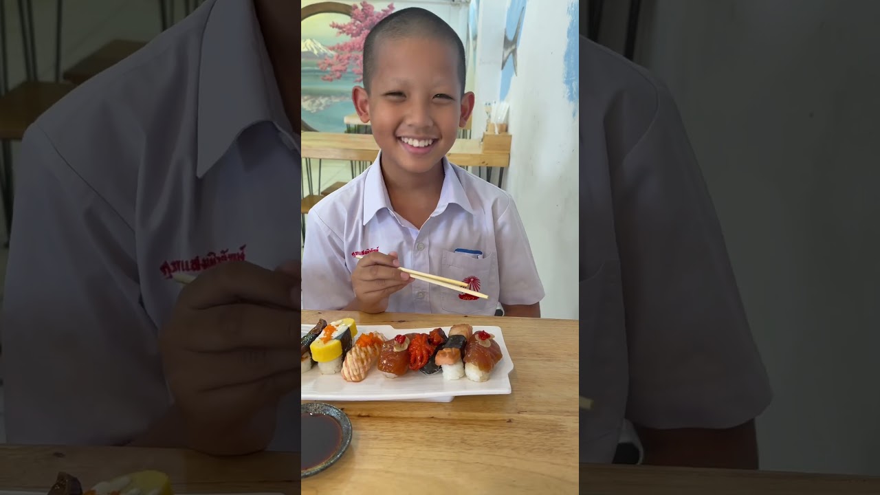 ไปกินซูชิบ้านไข่หวานกัน #funny #comedy