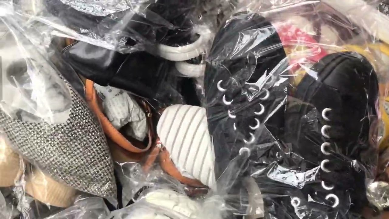 Buy secondhand shoes at km7market