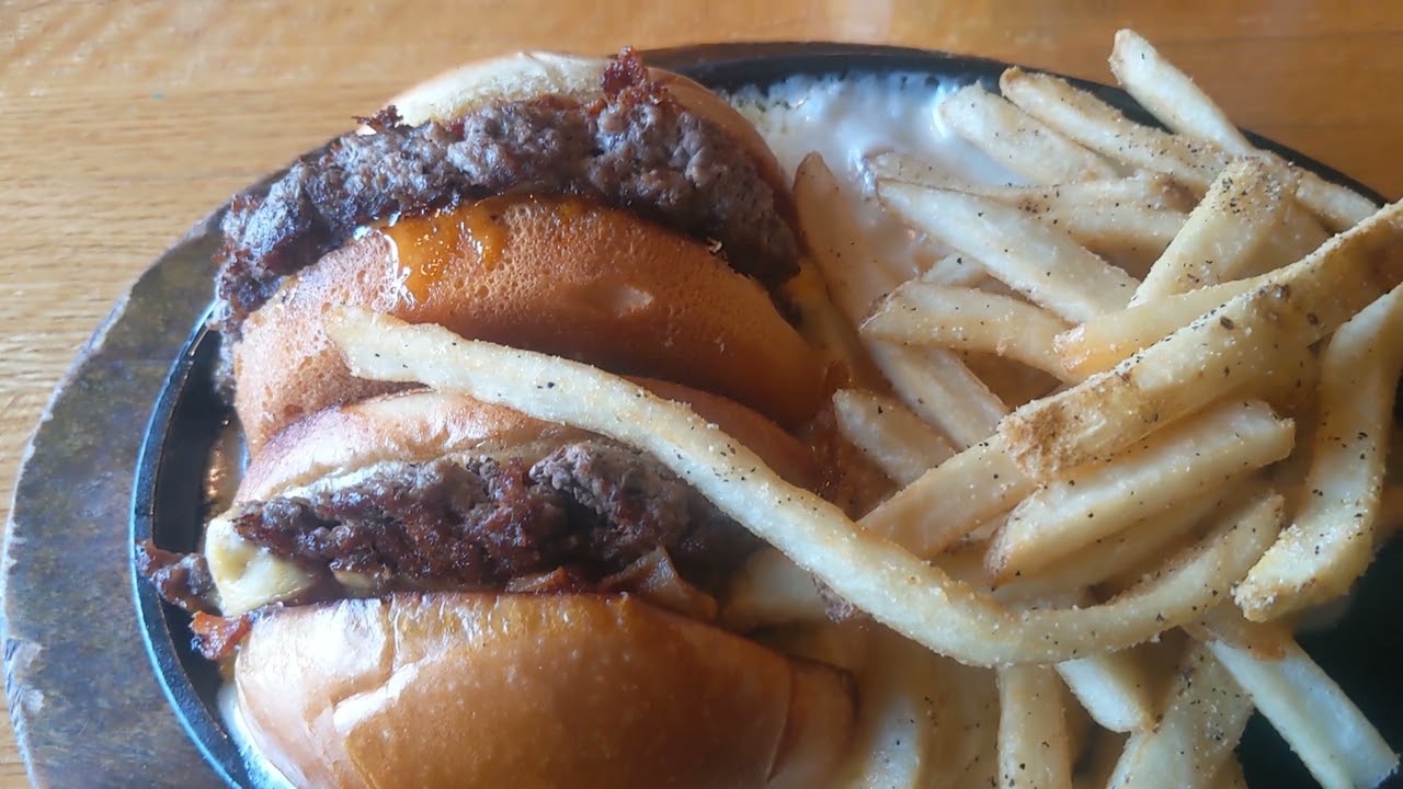 The Sizzling Hot O-M-Cheeseburger that I ate at Applebee's Springboro OH 1/23/26