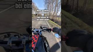 Motorrad Unfall Kann Auch Lustig Sein  lustig motorrad motorradunfall shorts motorradviral