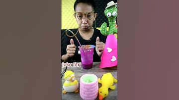 Thumbnail of Minum Jus Buah Naga dengan Sedotan Kacamata #Shorts