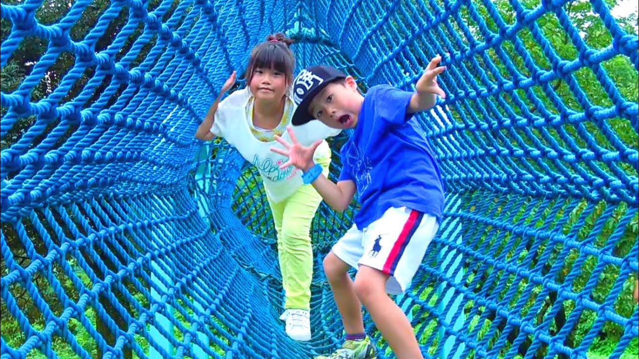 ピカソのタマゴ アスレチック お出かけ こうくんねみちゃん Athletic Playground Youtube