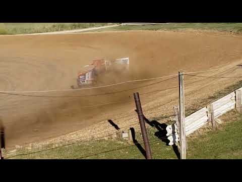 Cole Youse #8 modified heat race at Woodhull Raceway 6/18/22