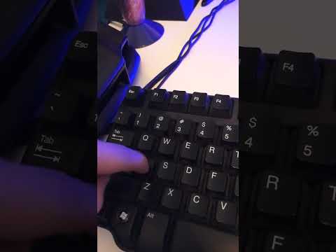 Do not buy this keyboard