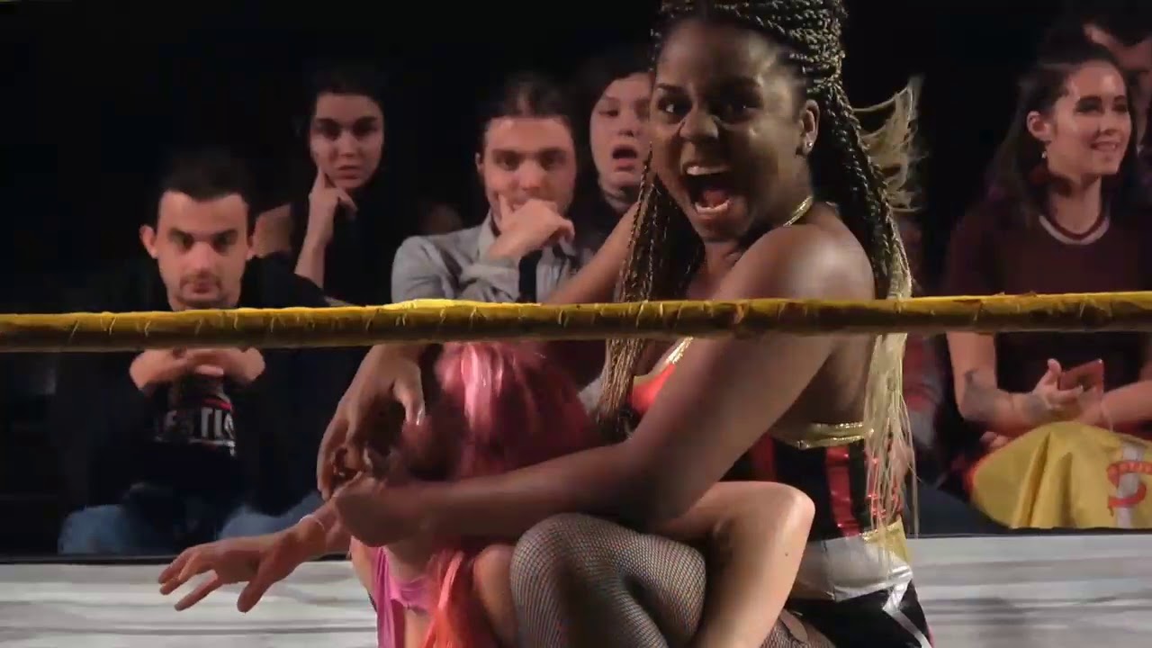 María De la Rosa vs Candy Floss vs Chakara