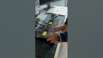 Some #neuro #dubstep #riddim #elektron #digitone #digitakt simple drum pattern and two synth sounds