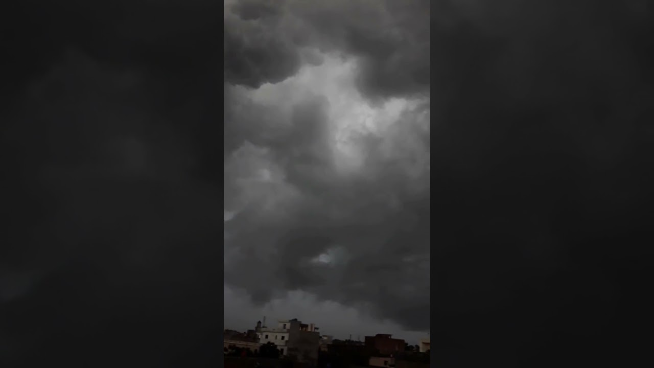 Big Thunder Rumble #storm #thunder #rumble #clouds #sky #viral #youtubeshorts #shorts