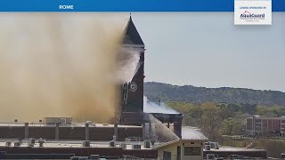 Timelapse | Fire at historic courthouse in downtown Rome