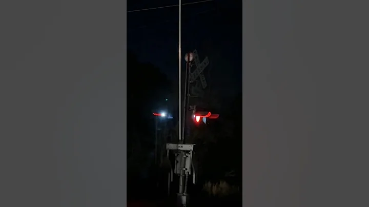 7 seconds of Pure Mechanical Crossing bells!!