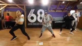 Chloe Bailey dancing in Studio 68