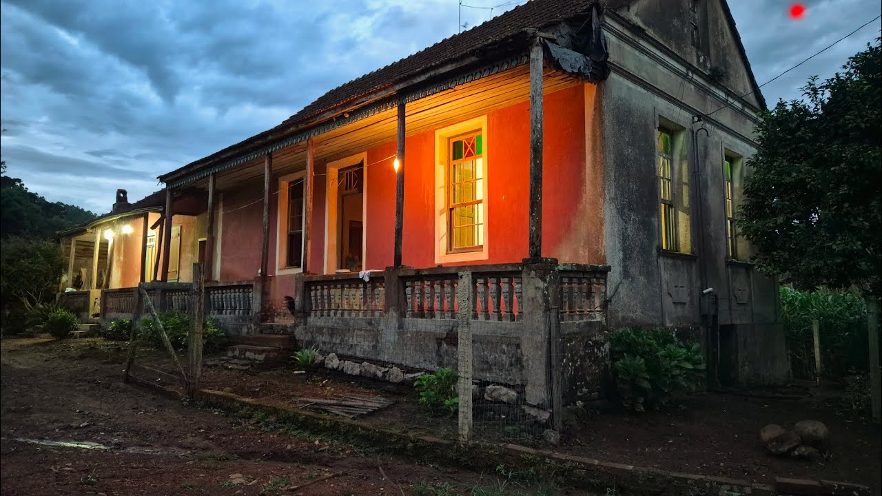Abrimos o porão do nosso casarão de 1935.