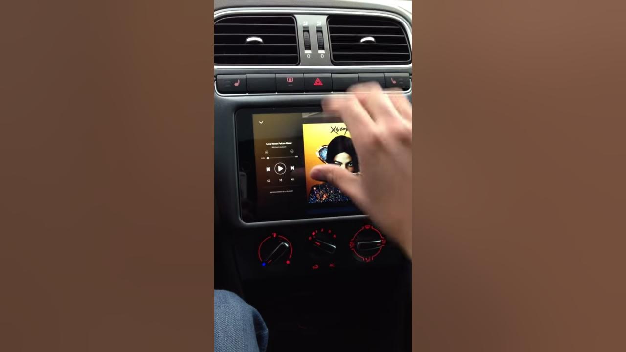 Soundman Car Audio Float Mount on a VW Polo 6R... - YouTube