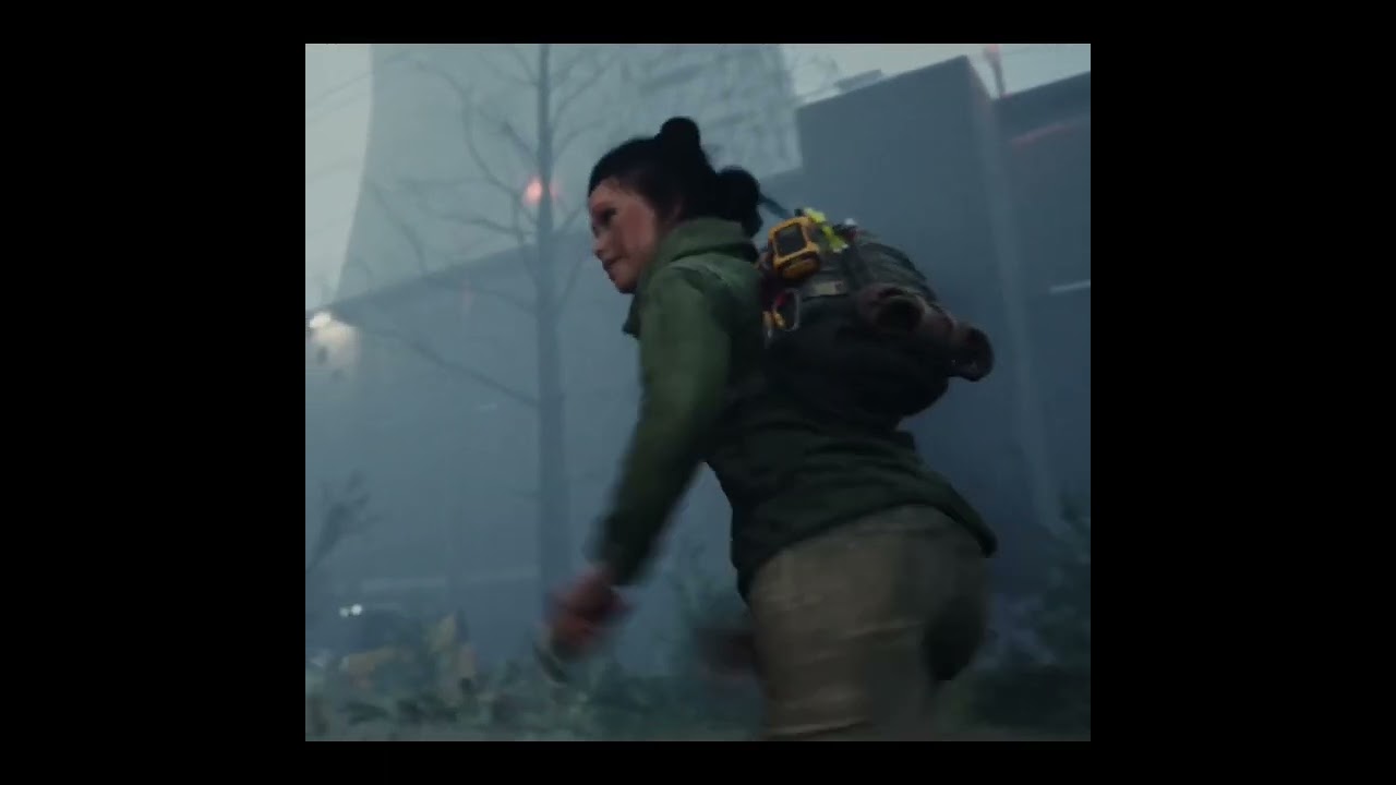 Robot Soldiers Chase Desperate Woman!