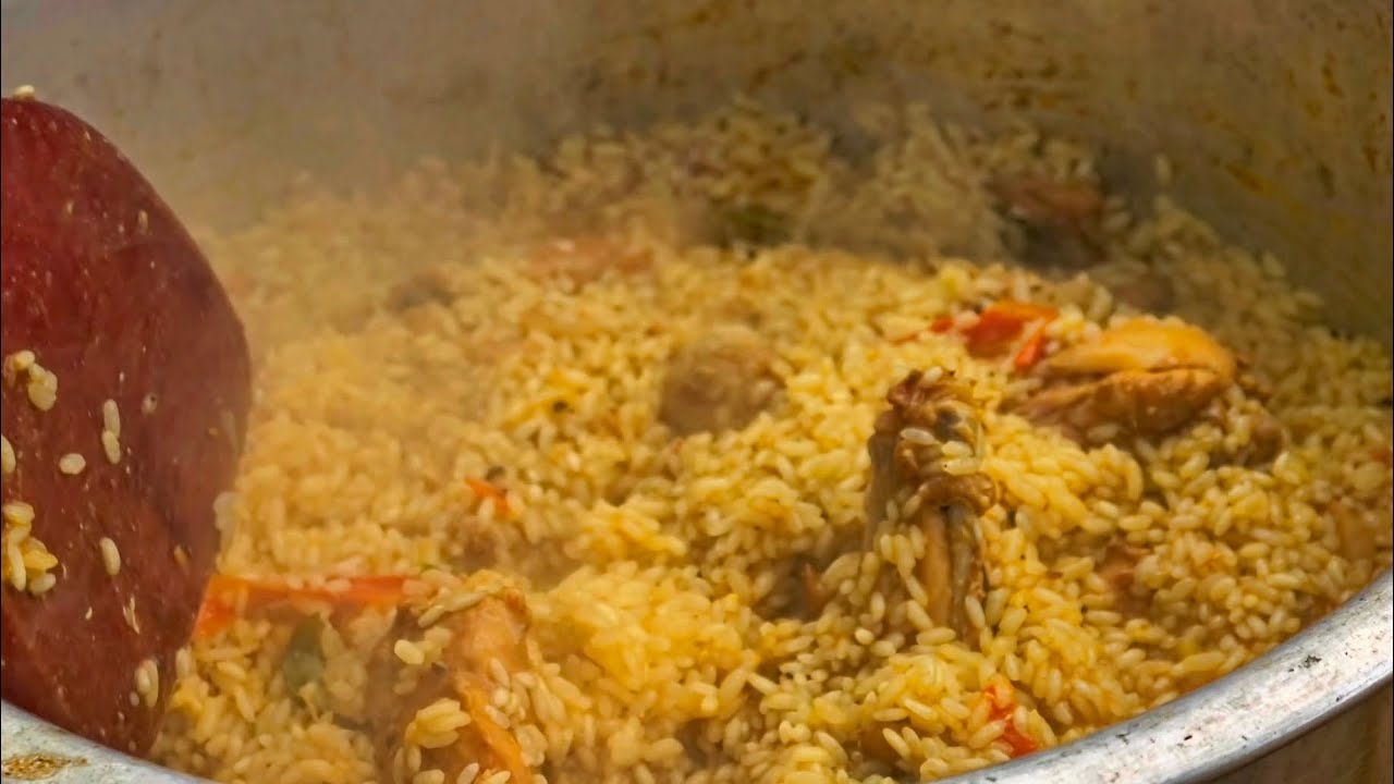 😋 Chicken Dum Biryani in Pressure Cooker | சிக்கன் தம் பிரியாணி 