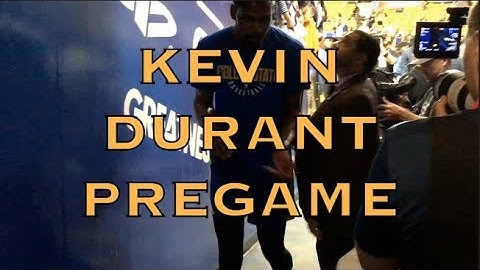 Kevin Durant pregame routine + autographs from Oracle Arena before 2018 NBA Finals G2