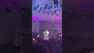 Школьник сделал предложение руки и сердца Ерке Есмахан 😱 #shorts #казахстан #предложение