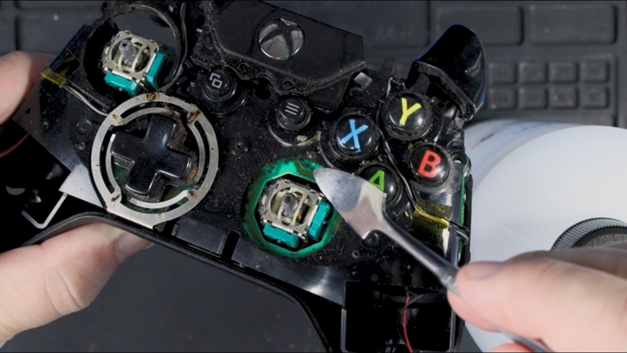 Trash to Treasure: Restoring a Beat-Up Xbox One Controller - YouTube