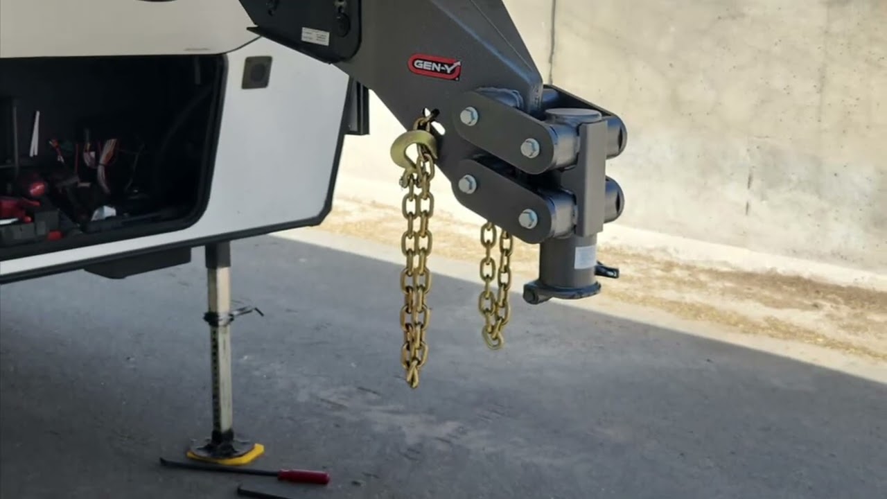 5th wheel gooseneck hitch GenY hitch