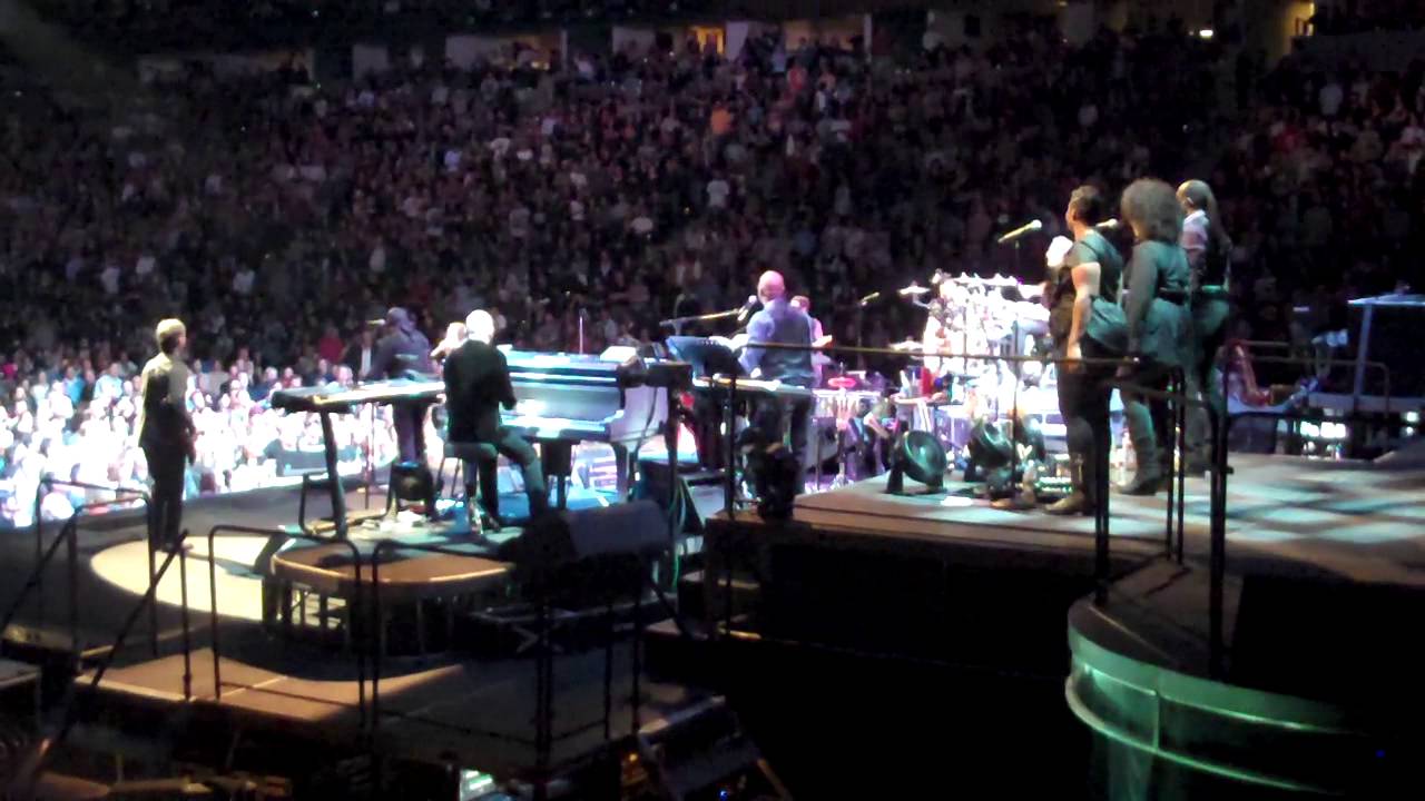 Bruce SpringsteenSavin' Up (Denver 20121119) YouTube