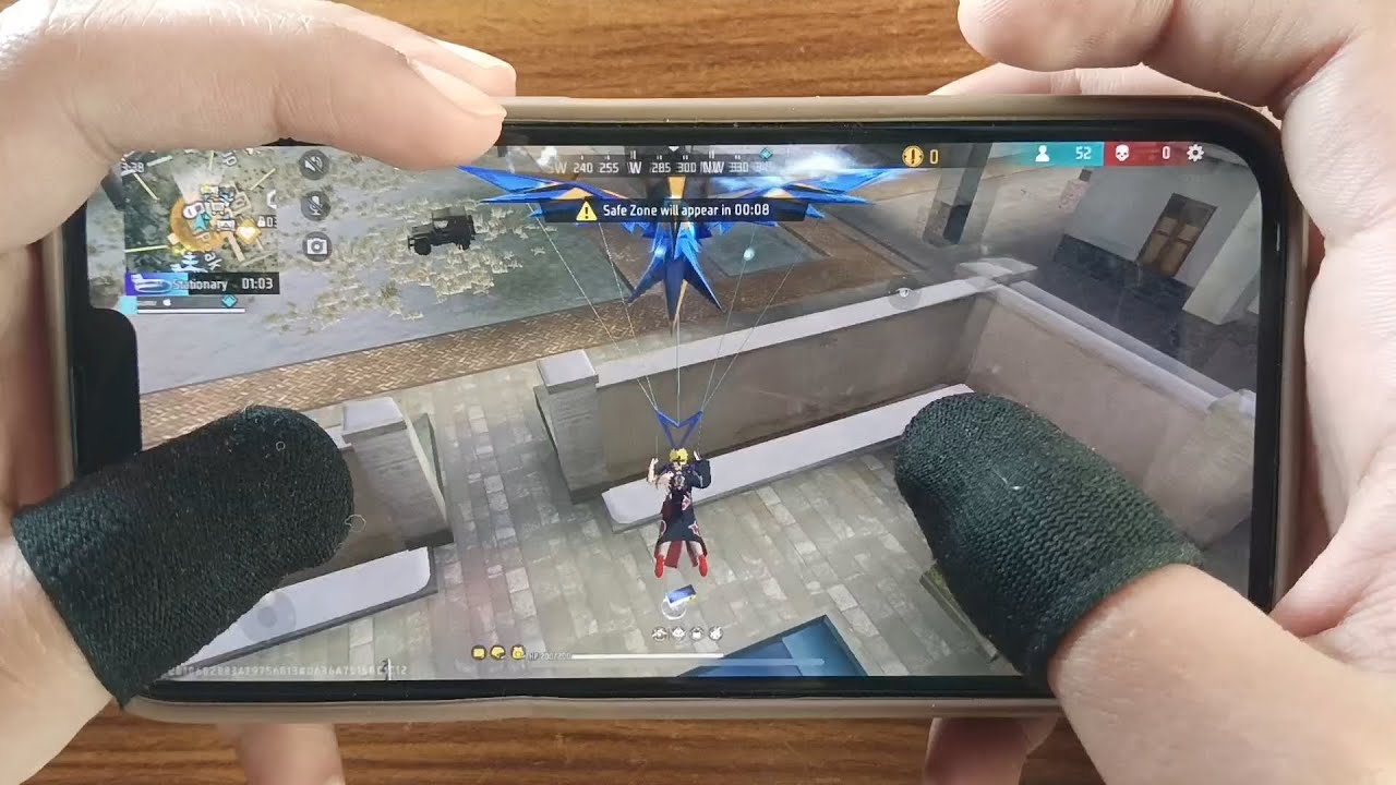 FREE FIRE BEST CUSTOM HUD 4 FINGER HANDCAM GAME PLAY 