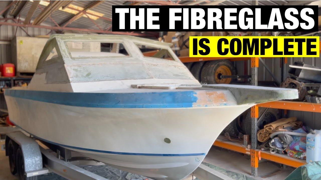 Fibreglass COMPLETE READY for FAIRING Pacemaker 20ft Full BOAT
