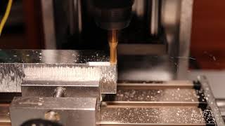CNC Test 3, 4mm Fräser, Alu, ca. 1mm Eintauchtiefe, manuelle Steuerung