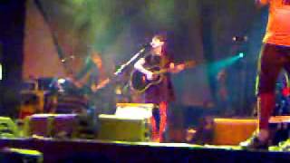 Mallu Magalhães - Three Little Birds (live on Lupaluna Festival - Curitiba-PR Brazil)
