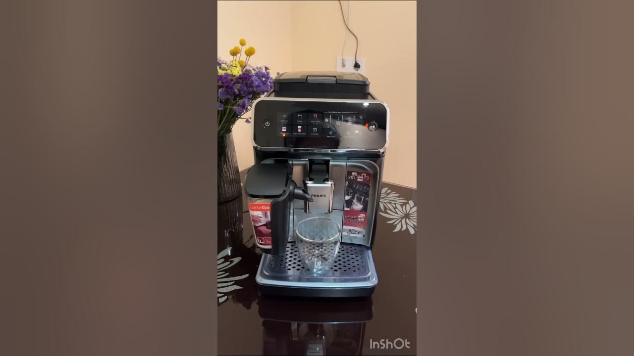 Кавомашина Philips EP3347/90 - YouTube