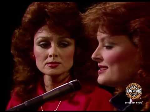 The Judds | Mama He’s Crazy - YouTube