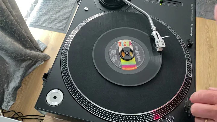 Hide Nor Hair, Earl Grant. Decca Records