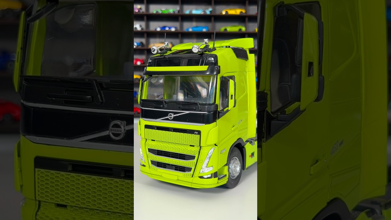 Solido Volvo FH Globetrotter XL Neon Green | 1:18 Diecast Truck