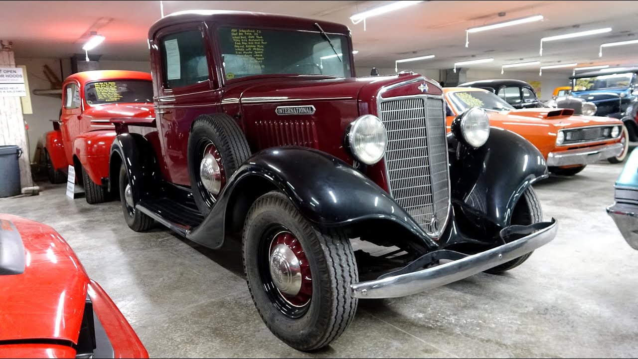 Matchbox Collectibles - Classic Pickup (YTC0-M) Int. Harvester C-Series 1934