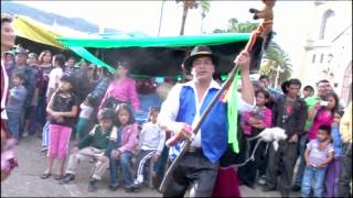 Video thumbnail of "El Chicanito-Tomando y Mojando en el Carnaval"