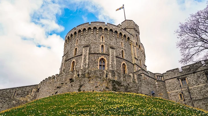 Secrets of the Royal Palaces S03E03 - Windsor Castle - History Xtra