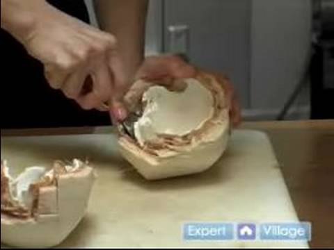 Healthy Raw Food Recipes : Preparing Coconut for Salade Capraiza Raw Food Recipe