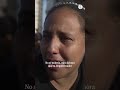 Dayana, la madre que busca a su hijo de 8 años entre los escombros: "Estoy desesperada" #shorts