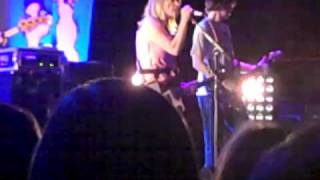 Malibu Gas Station - Sonic Youth Live at the Vic Theatre