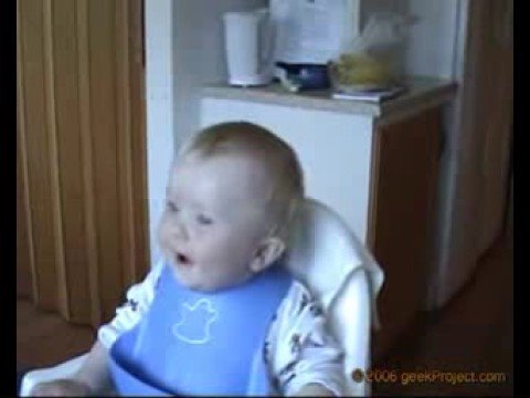 Videó: Hány évesen nevetnek a babák?
