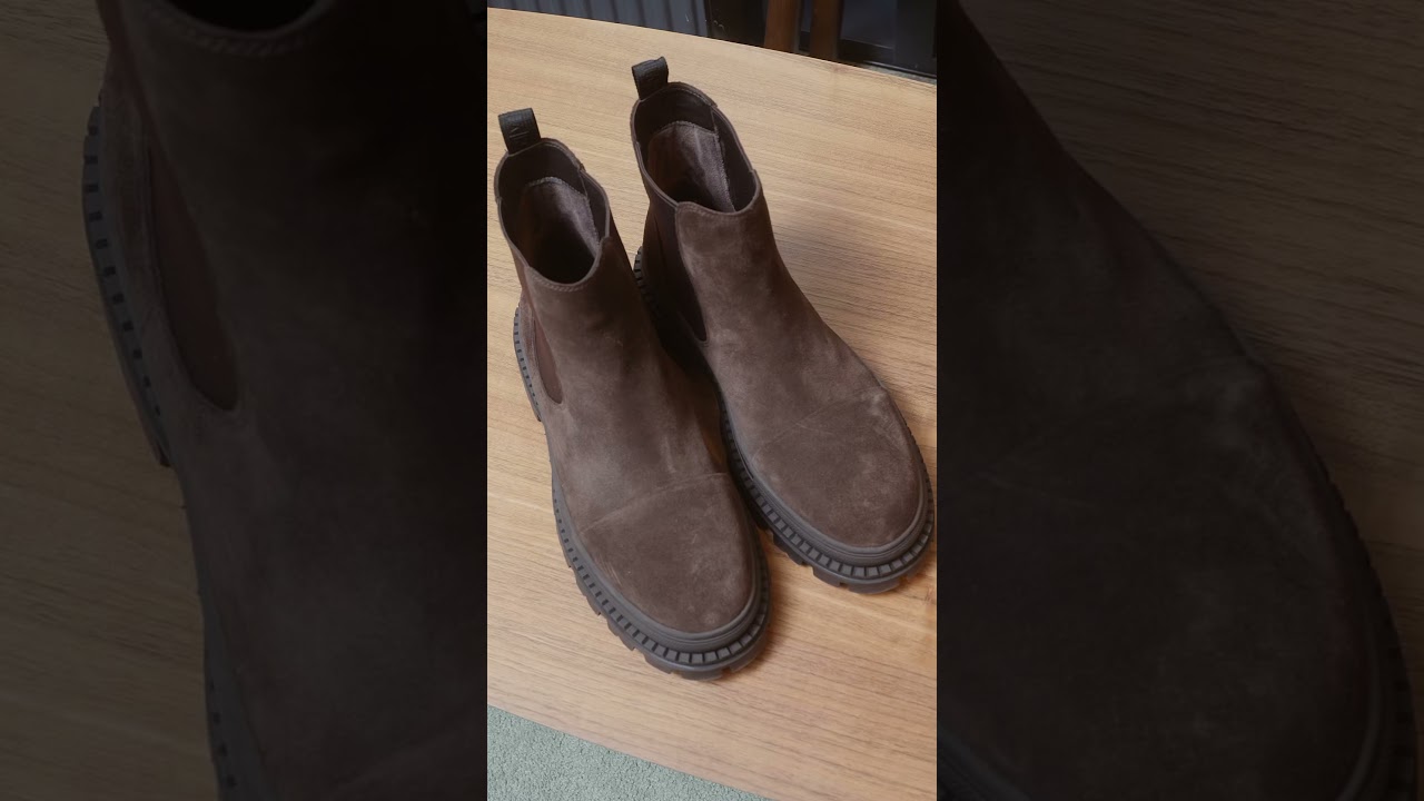 Бесконечно можно смотреть на три вещи: огонь, воду и новую весеннюю коллекцию VITACCI 🙌🏻 