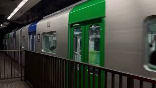 大阪メトロ中央線400系01編成　コスモスクエア行き到着