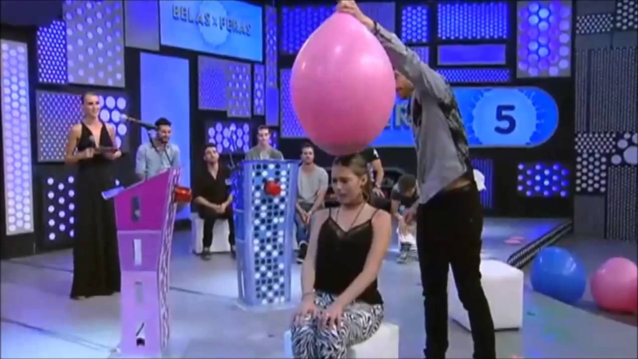 Chega Mais 24-05-2015 - Mulheres sendo lambuzadas no jogo Belas x Feras