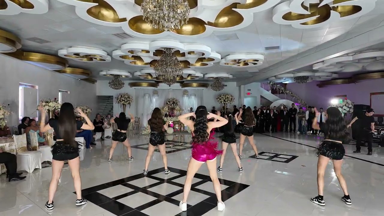 YASHNEE N HER DAMAS 💃🏻