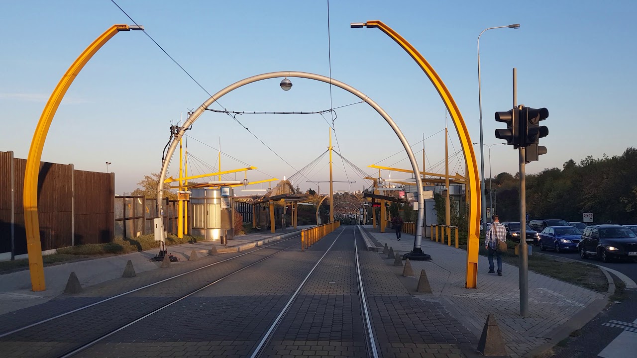 Pohled řidiče tramvaje LINKA č. 30 /Sídliště Barrandov - Hlubočepy/ 4K