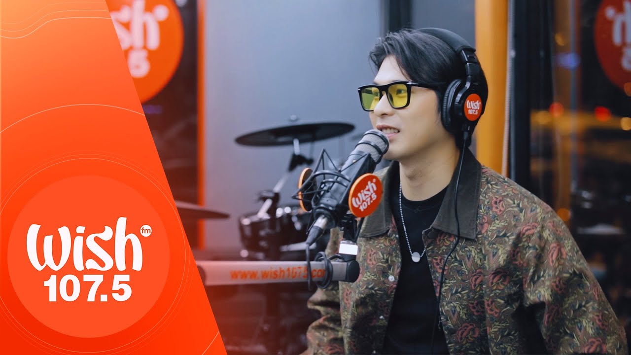 Wilbert Ross performs "Nakangiti" LIVE on Wish 107.5 Bus