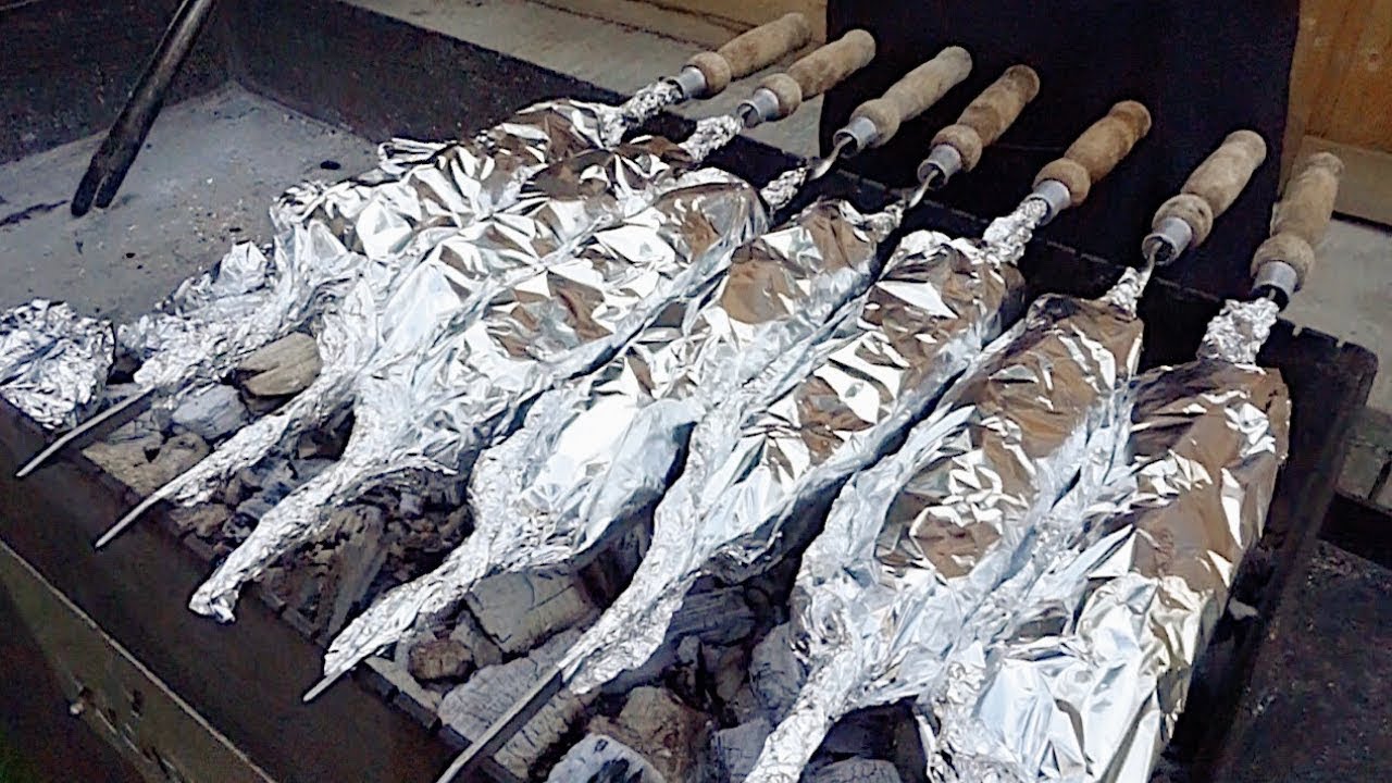 Такого варианта приготовления мяса на мангале ещё не было🔥 ВАХ ...
