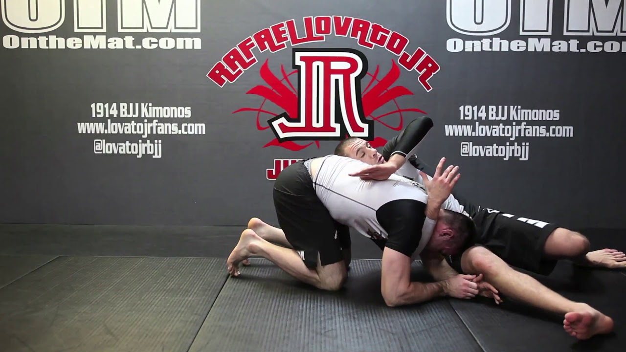 Lovato Teaches NoGi JiuJitsu Guard Pass Combination to Darce Choke
