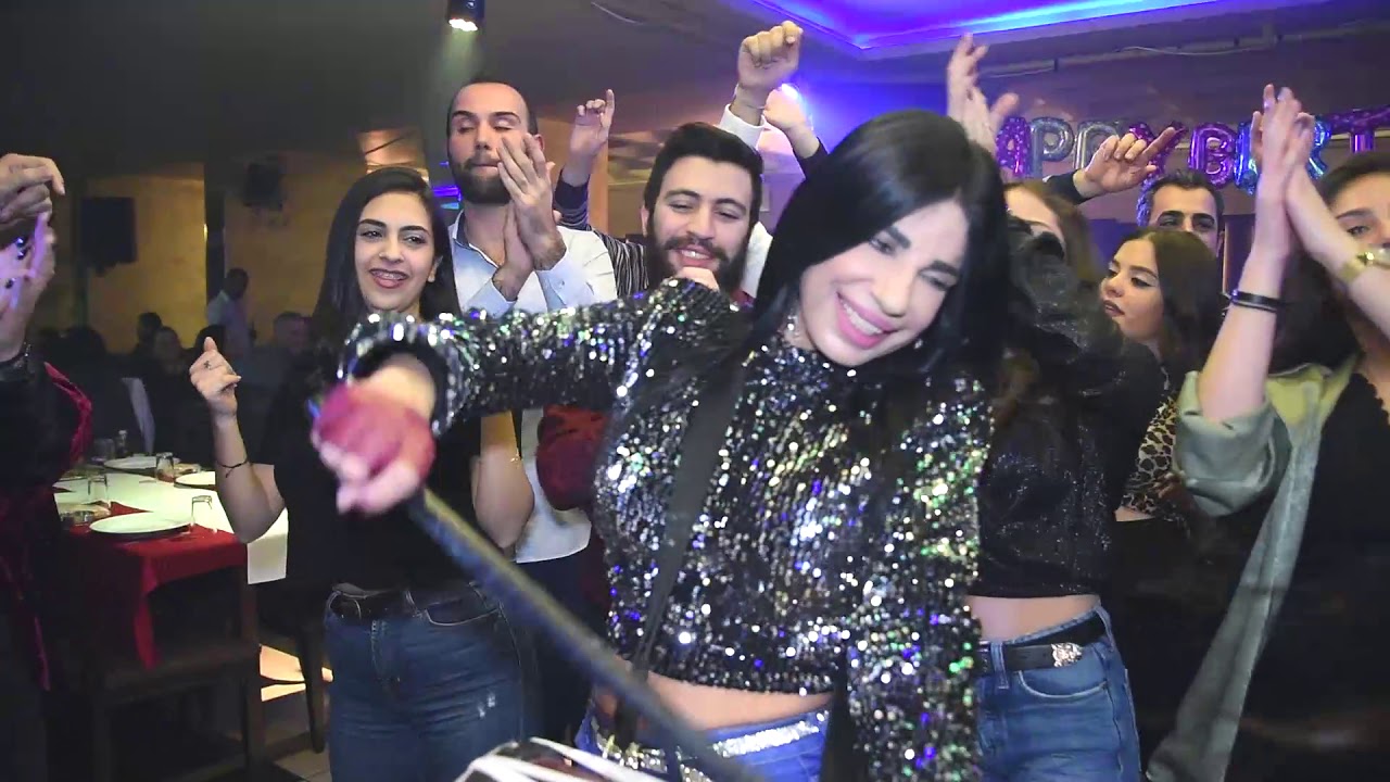 لبنان احلى : المطرب الكبير ايلي المقدسي في اجمل السهرات في كازينو مونتي كارلو نهر الجنة