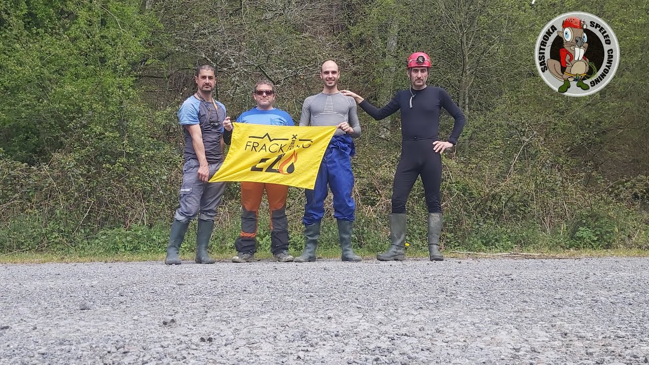 Espeleologia en cueva De ARTZEGI II. Artzegi 2 kobazuloa