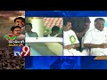 Sasikala nephew Dhinakaran Camp loses 5 MLAs to Palanisamy