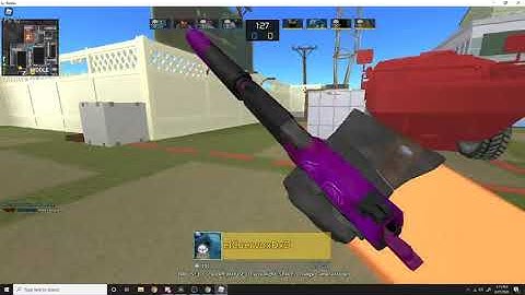 guy cheating with karambit